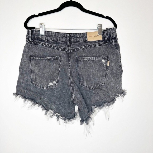 Retrofete Cut Off High Rise Jeans Shorts Women's Black Washed Size 30 - Picture 3 of 9